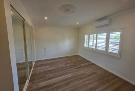 Available 14 November - Photo 3