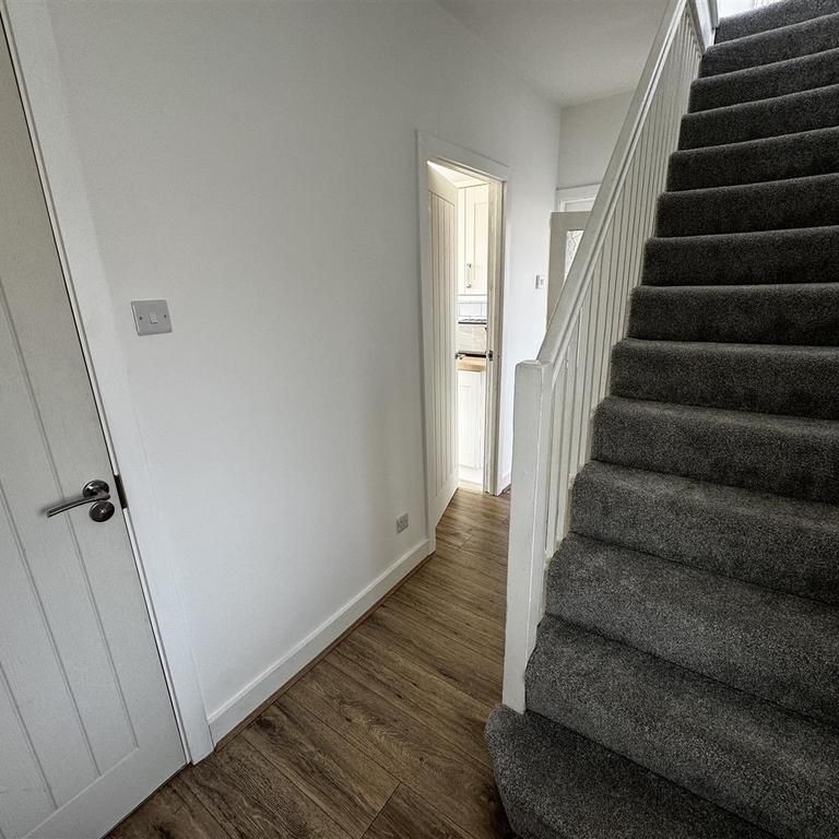 2 bedroom house share to rent - Photo 1