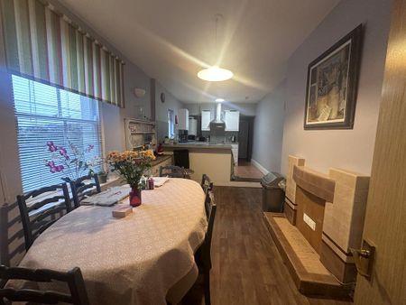 5 bedroom house share to rent - Photo 4