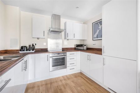 Sun Passage, London, SE16 4AF - Photo 5