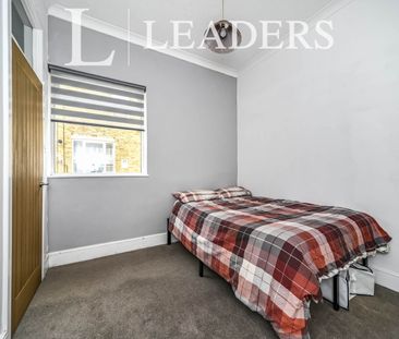 2 bedroom flat to rent Chaucer Road, Bedford, Bedfordshire, MK40 2AP - Photo 2