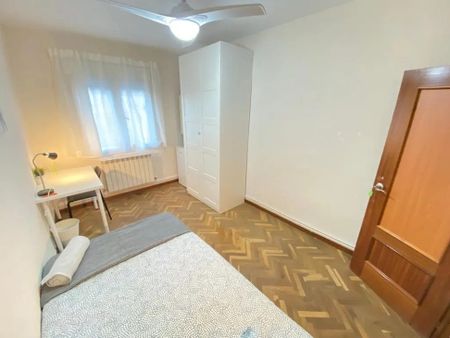 Calle del Doctor Bellido, Madrid, Community of Madrid 28018 - Photo 2