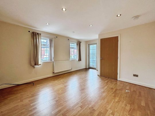 2 bedroom flat to rent - Photo 1