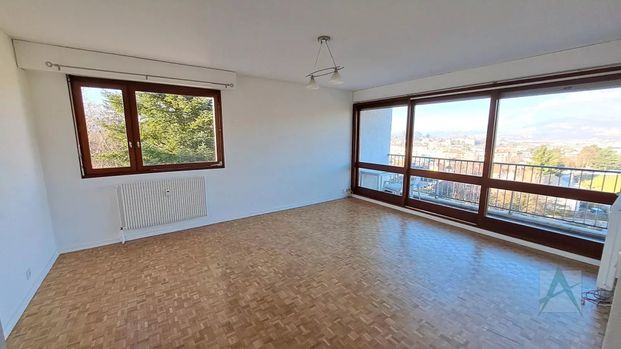 Location Appartement 3 pièces 76m² JACOB BELLECOMBETTE 73000 - Photo 1