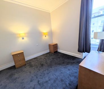 3 bedroom apartment to rent - Photo 3