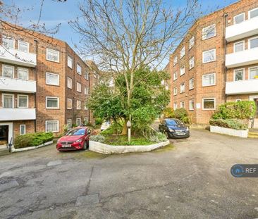 3 bedroom flat to rent - Photo 2