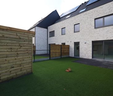 BEN-woning met 5 slaapkamers, 2 badkamers, terras met tuin, tuinber... - Photo 3