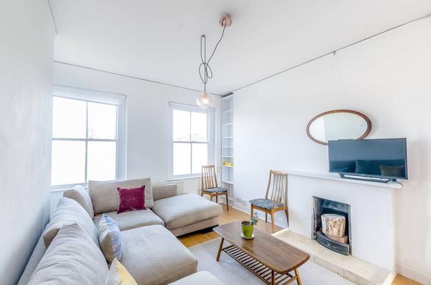 2 bedroom flat to rent - Photo 1