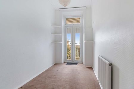 3 bedroom flat to rent - Photo 5