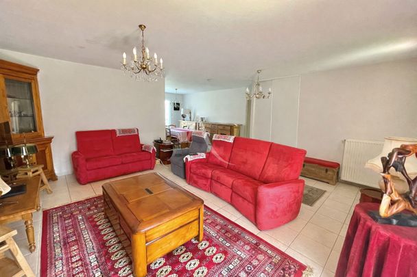 Location Maison 5 pièces 127m² - Photo 1