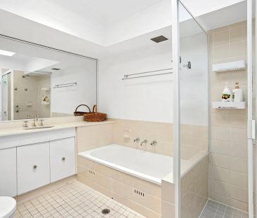 Coastal living awaits, steps from mona vale beach - Photo 2