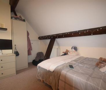 3 bedroom flat to rent - Photo 2
