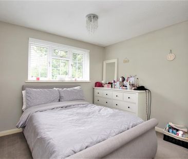 Ashley Road, Woking - 1 bedroomProperty for lettings - Seymours - Photo 4