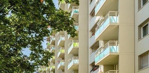 Erstbezug nach Sanierung: 2-Zimmer-Wohnung mit Balkon und Dusche in Johannstadt - Photo 2