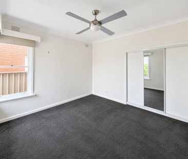 Your New Home Awaits With Comfort, Space & Convenience - Photo 4