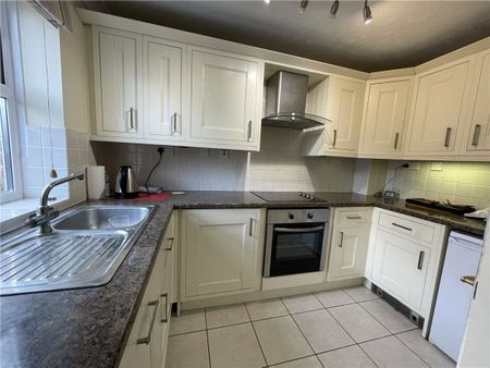 A well presented two bedroom semi-detached house, situated in a popular residential location within walking distance of the popular High Street of Marlborough. - Photo 4