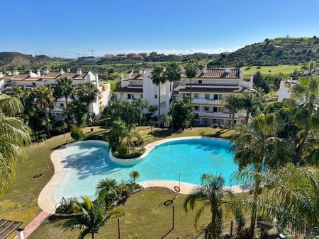 Luxury Apartment for rent in Mijas, Andalusia - Photo 5