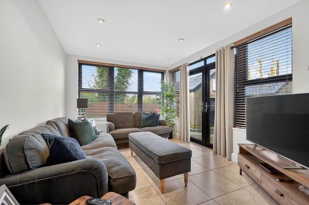 15 Culcavy Road, Hillsborough, BT26 6JD - Photo 1