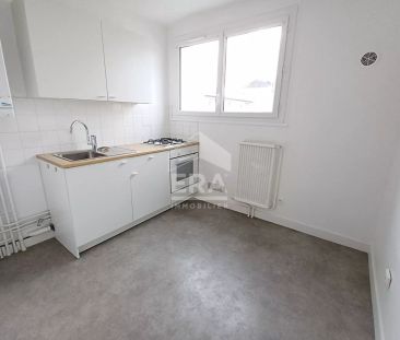 À LOUER T2 avec balcon, cave et parking - Résidence sécurisée - Photo 3