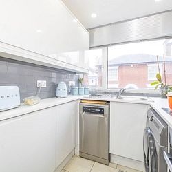 Broad Street, CT1 2LT, Canterbury - Photo 3