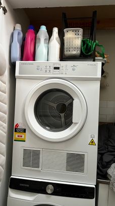 Port Melbourne - Photo 1