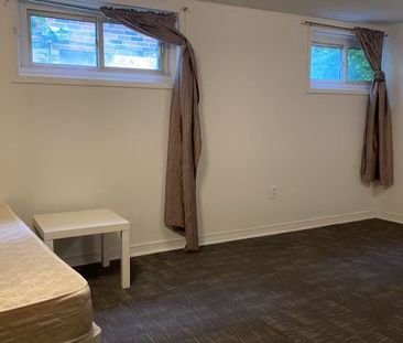 For Lease - 28 Conlins Road, Toronto, Ontario - Photo 6