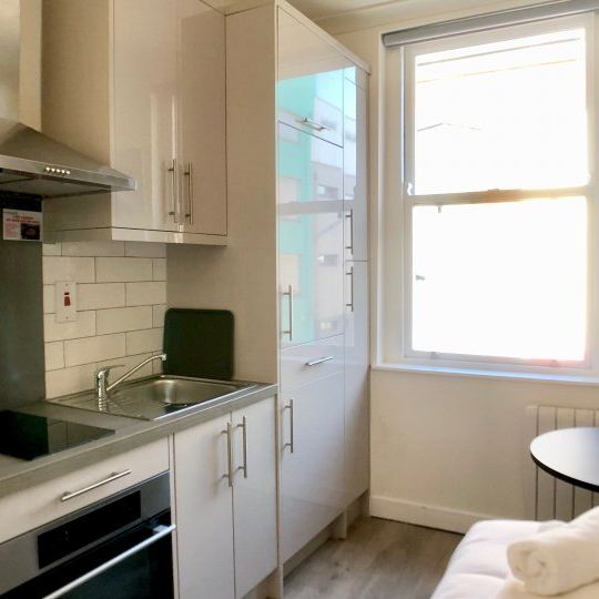 Serviced Studio Apartment for rent in the City Centre, D2 - Photo 1
