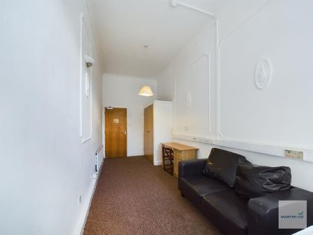 Studio to rent - Photo 2