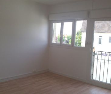 Location Appartement 4 pièces 70 m² Châtillon-sur-Indre - Photo 1