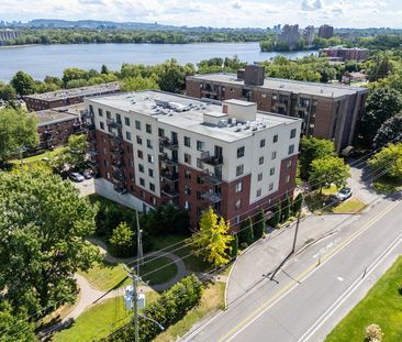 1750 Boulevard Lévesque Est, Laval, QC - Photo 1