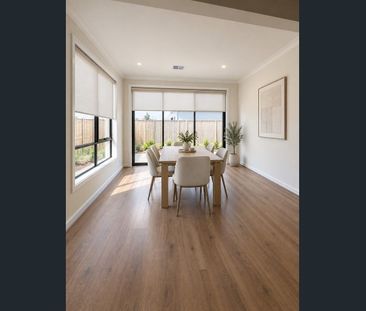 BRAND NEW FAMILY HOME IN BERWICK WATERS ESTATE - Photo 4