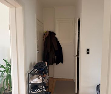 <b>Lys og delevenlig 2-værelses lejlighed med altan og udsigt – Øga... - Photo 2