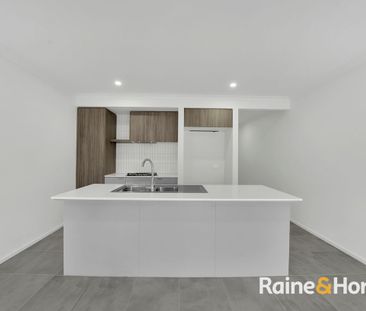 Brand New Family Home in Wyndham Vale - Photo 2