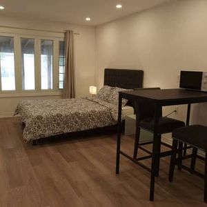 Available Feb1/March 1st Separate Entrance furnished 1bedroom Bachelor - Photo 2