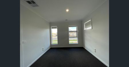 FOUR BEDROOM HOME - LOW MAINTENANCE! - Photo 2