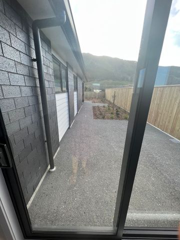 56 Hokioi Drive, Kenepuru - Photo 5