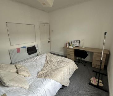 4 bedroom house to rent - Photo 3