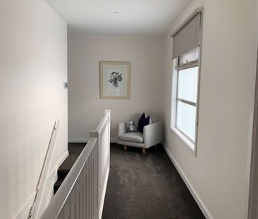 IMPRESSIVE TOWNHOUSE IN GREAT LOCATION - Photo 1