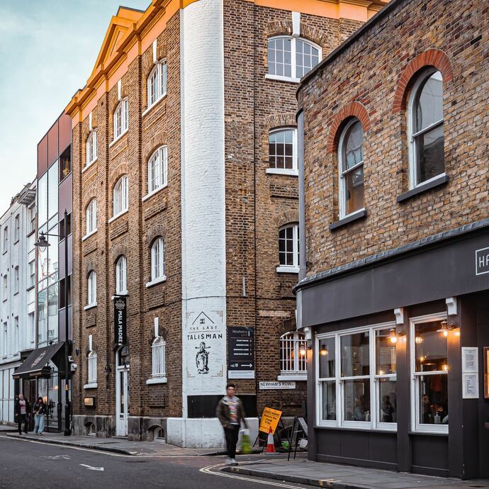 2 Bedroom Flat to Rent in Newhams Row, London, SE1 - Photo 1