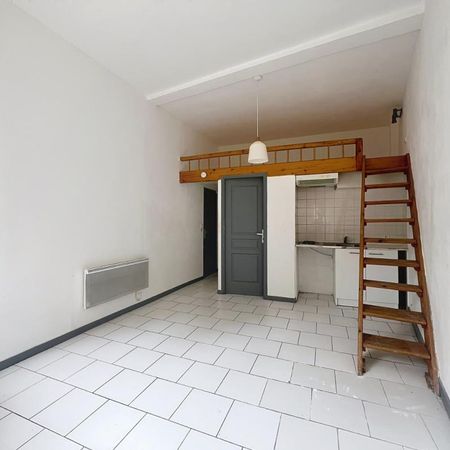 Location Appartement 1 pièce 18m² AGEN 47000 - Photo 3