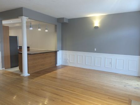 For Lease - 19 Stevenson Street, Hamilton, Ontario - Photo 2
