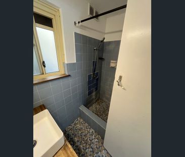 Unfurnished 1 Bedroom Apartment Just Off Enmore Road - Photo 5