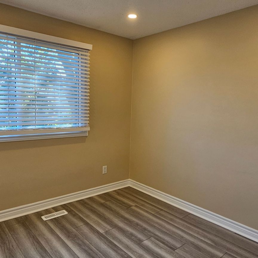For Lease - 1365 Mary Street, Oshawa, Ontario - Photo 1