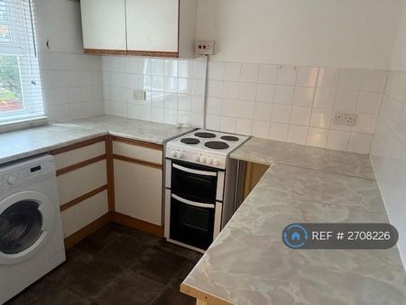 1 bedroom flat to rent - Photo 4