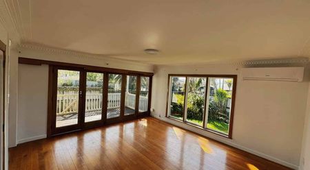 Sunny in Greenhithe - Photo 5