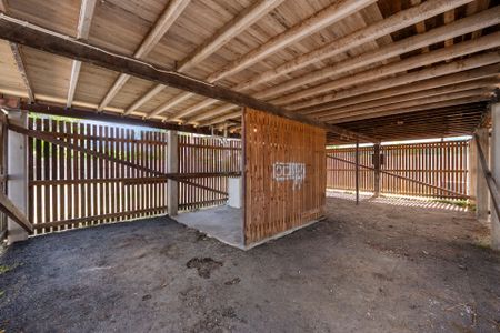 Well Position Highset Home in Kelso - Photo 2