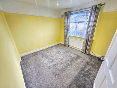 Holmpark Road, Openshaw, Manchester, M11 - Photo 3