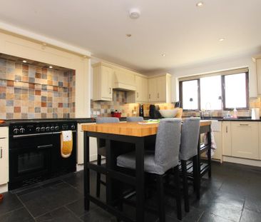 4 bedroom detached house to rent - Photo 6