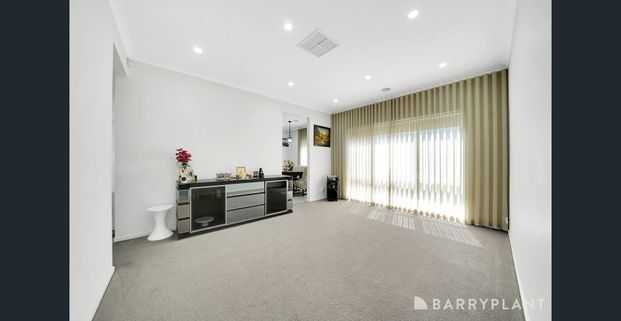 Multiple living zones! - Photo 1