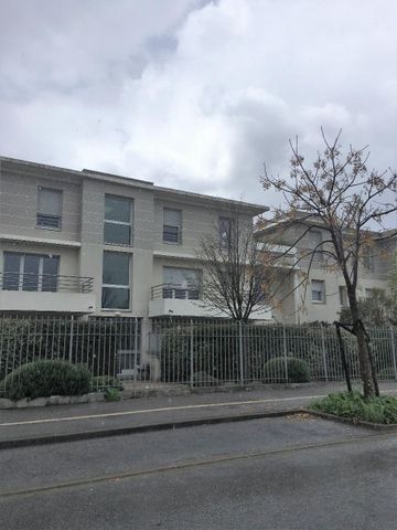 Location Appartement 2 pièces 45m² BOURG LES VALENCE 26500 - Photo 4